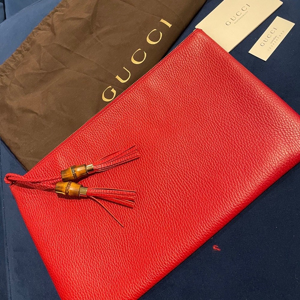 Red Gucci Large Clutch ❣️